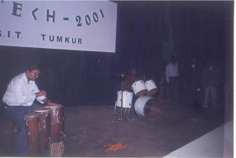 music played in INTECH 2001..